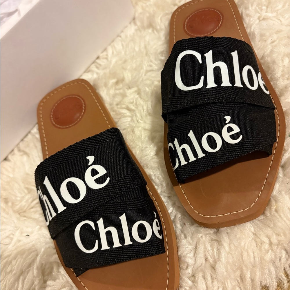 Chloe Black and Tan Logo Sandals